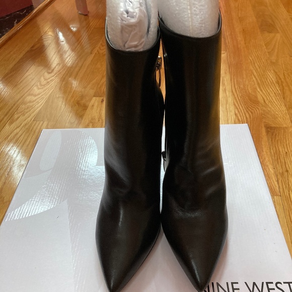 NWT Nine West Tonight Booties in Black 7.5 - Picture 2 of 4